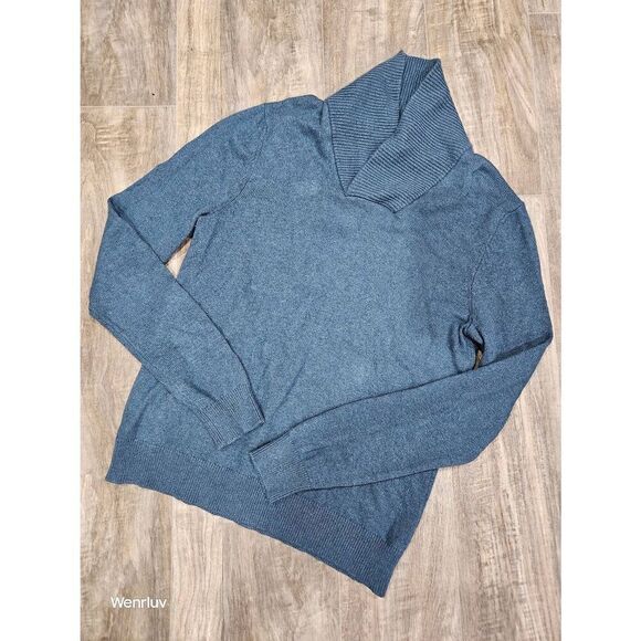 Banana Republic Sweater - Picture 1 of 4